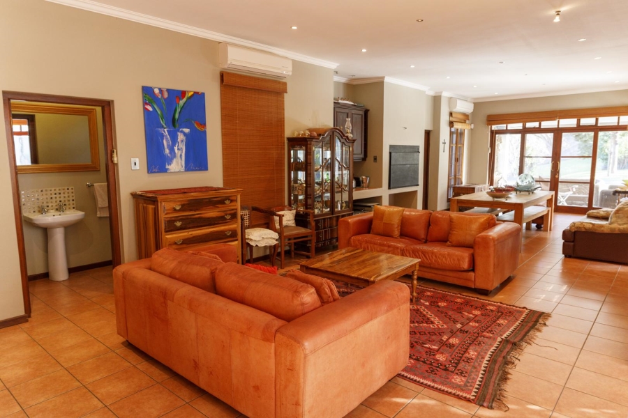 6 Bedroom Property for Sale in Ashton Western Cape